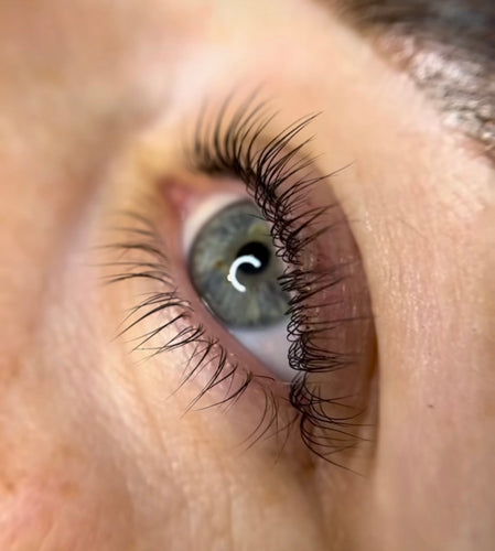 15 Incredible Benefits of a Lash Lift - You Need to Know